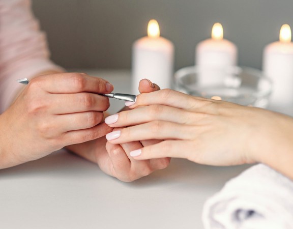 Manicure professionale cura le tue mani